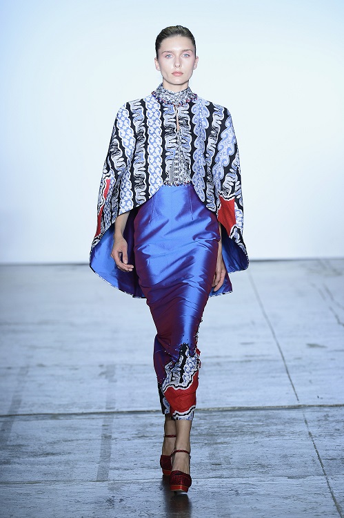 NEW YORK, NY - SEPTEMBER 07:  A model walks the runway during the Indonesian Diversity fashion show during September 2018 New York Fashion Week at Industria Studios on September 7, 2018 in New York City.  (Photo by Fernanda Calfat/Getty Images for Indonesian Diversity)