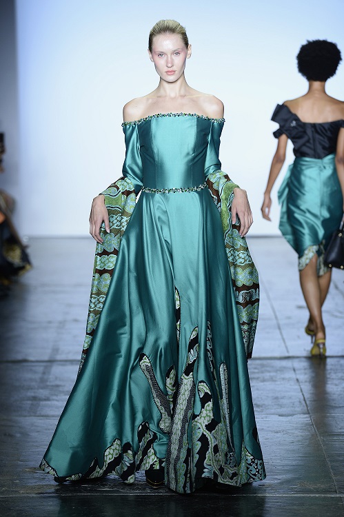 NEW YORK, NY - SEPTEMBER 07:  A model walks the runway during the Indonesian Diversity fashion show during September 2018 New York Fashion Week at Industria Studios on September 7, 2018 in New York City.  (Photo by Fernanda Calfat/Getty Images for Indonesian Diversity)