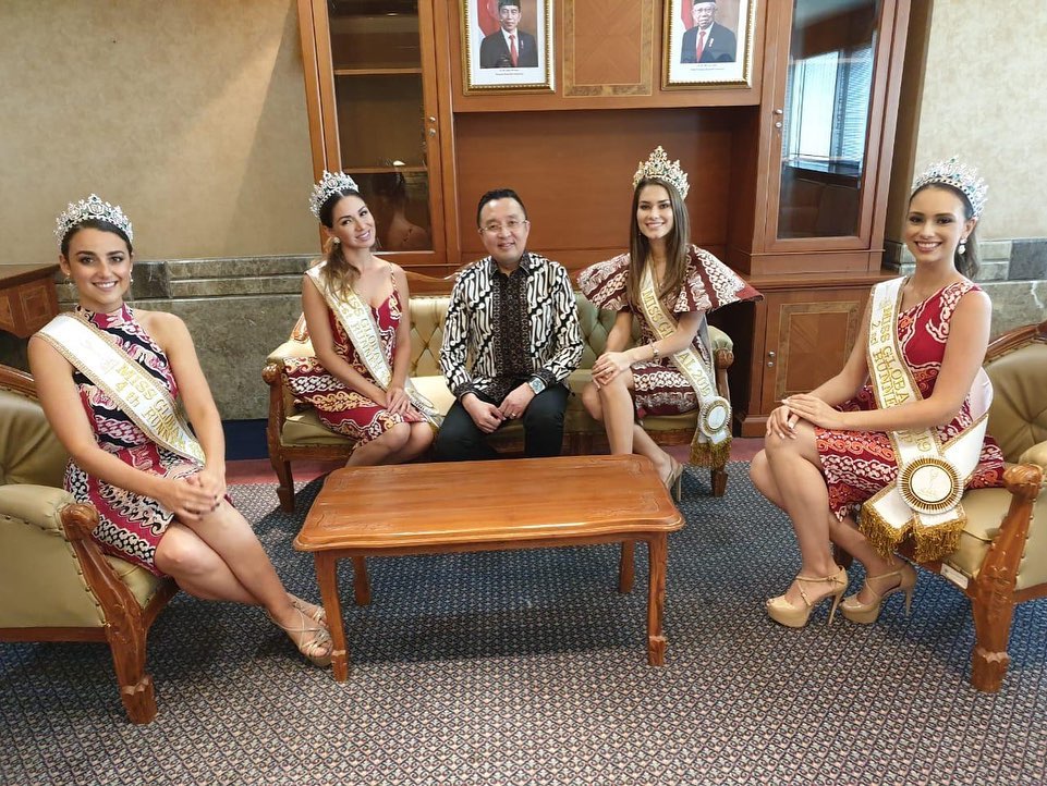 Miss Global 2019-Batik Coreta Louise-Visit Indonesian Ministry of Tourism-6